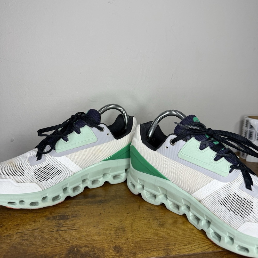 On Cloud Cloudstratus Running Shoes Women's Size 9 White - Picture 8 of 8